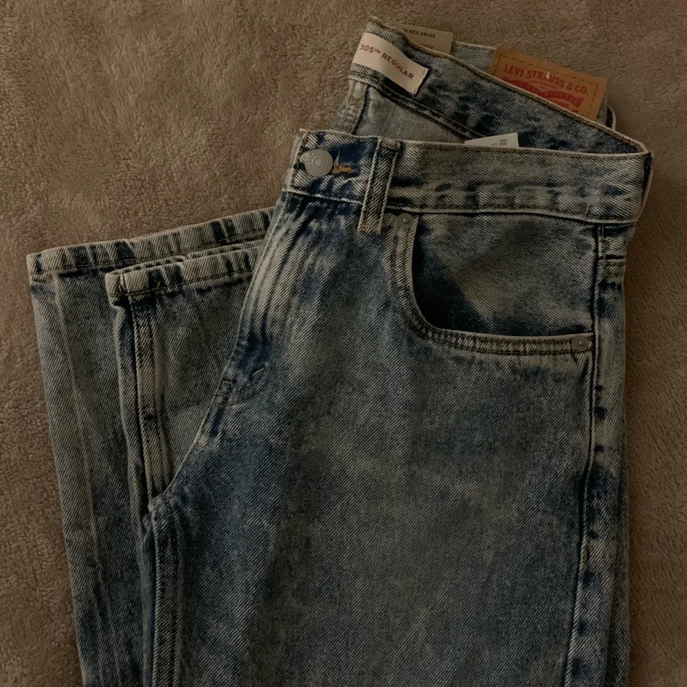 Brand New Vintage Levi’s 505 Straight Leg - Picture 3 of 5